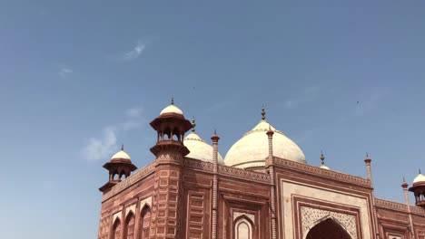 Das-große-Tor-des-Taj-Mahal,-Indien