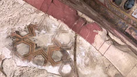 Architectural-Details-:--Interior-Hall-In-Agra-Fort,-India