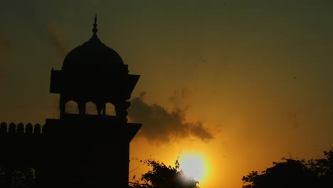 Locked-on-shot-of-mosque-at-sunset,-Jama-Masjid,-Delhi,-India