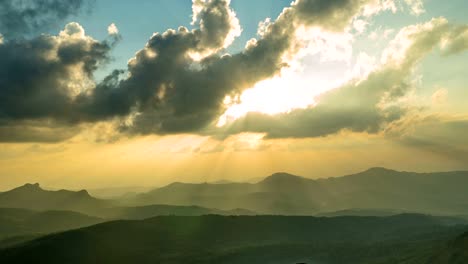 Dramatic-Sunset-Timelapse-With-Clouds-And-Light-Rays