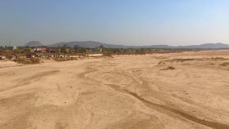 Río-Falgu,-río-seco-en-febrero-en-Bodhgaya,-India