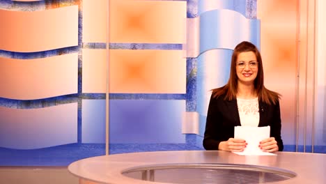 Young-woman-TV-presenter-,Green-Screen-background