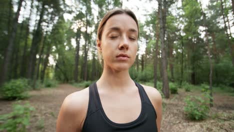 Woman-Posing-in-Forest