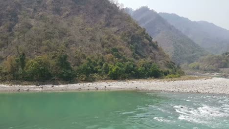 Ganga-Fluß-in-Uttarakhand