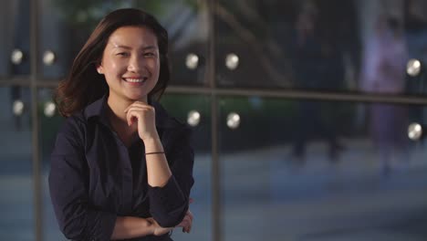 Portrait-of-Happy-Young-asian-woman-smile-at-camera-in-Slow-Motion,-4k