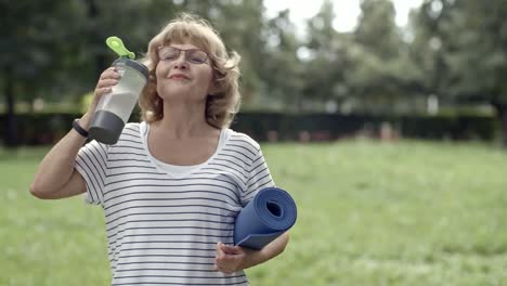 Senior-Lady-Drinking-Water