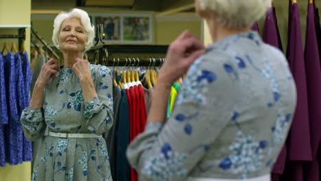 Beautiful-Old-Lady-Looking-in-Mirror