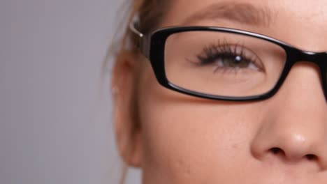 Extreme-closeup-of-woung-woman's-eye-and-face