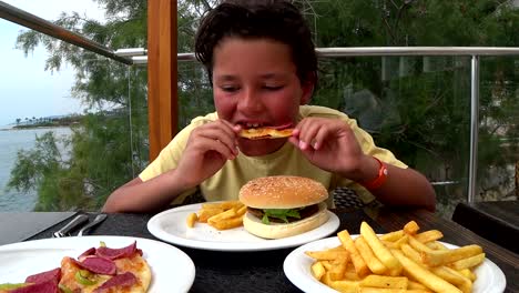 Almuerzo-no-saludable