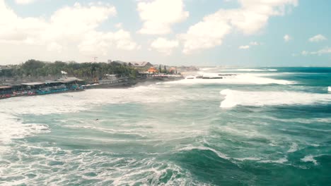 4K-Drohne-Filmmaterial-von-Canggu-Ufer-in-Bali-Indonesien-Beach