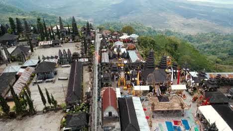 Hindu-temple-on-the-island-of-Bali.Ulun-Danu-Batur