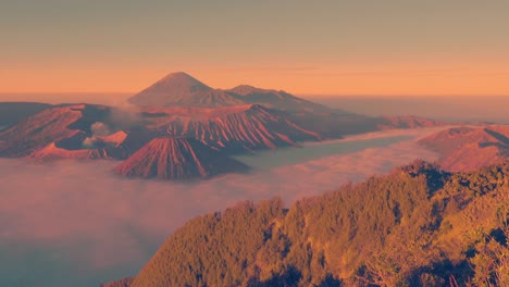 Vista-de-amanecer-brumoso-del-Parque-Nacional-de-Bromo-Tengger-Semeru,-Indonesia