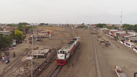 estación-de-tren-en-Indonesia-Surabaya