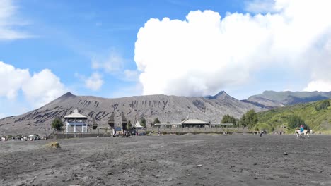 Time-Lapse-of-Mount-Bromo-Vulkan