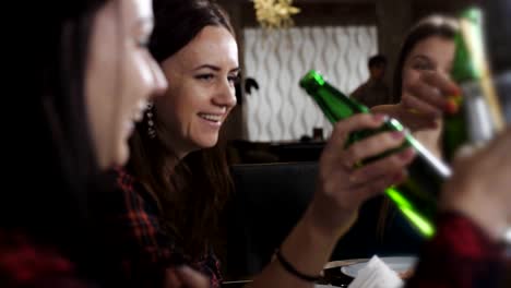 Fun-fellowship-for-the-girls-at-the-pizzeria.-Beer-and-pizza.