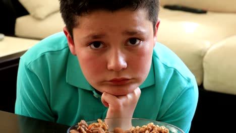 Young-boy-with-food-allergy