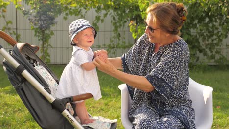 Grandmother-and-granddaughter.