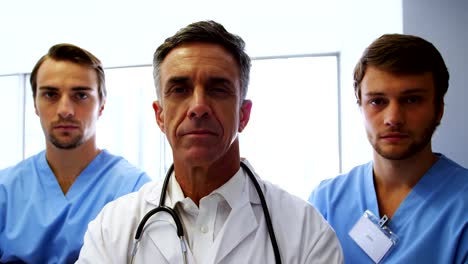 Portrait-of-medical-team-standing-in-operating-room
