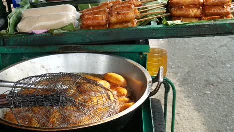 Comida-callejera-en-Manila