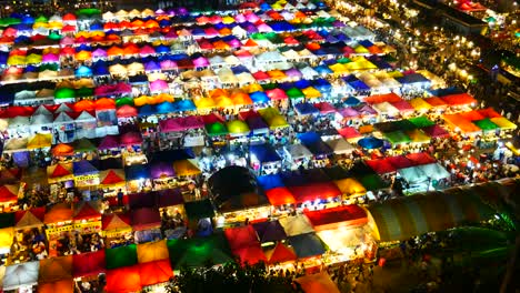 Night-market-in-Bangkok