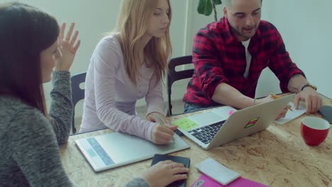 small-business-team-working-in-the-startup-office