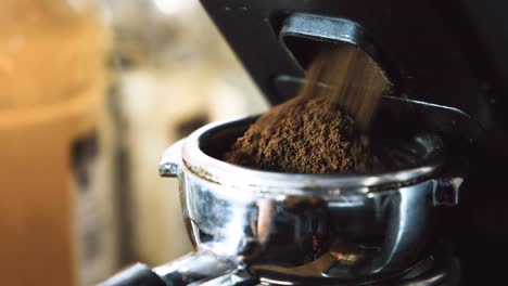 Grinding-coffee-beans-process