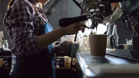 Barista-making-cappuccino