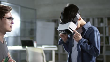 Boy-in-Virtual-Reality-Glasses