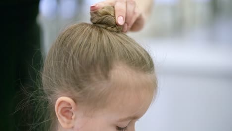 Making-Bun-for-Ballet-Class