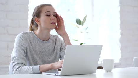 Headache,-Upset-Tense-Young-Young-Woman-working-in-Office