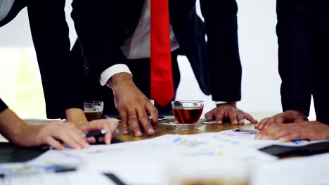 4K-many-hands-of-business-group-during-meeting