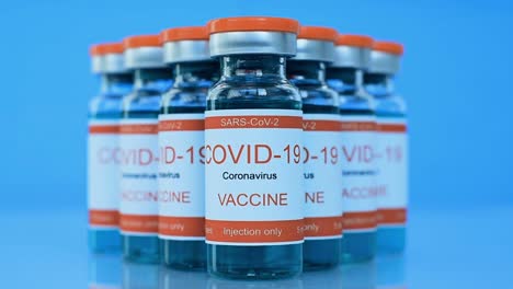 Vaccine-COVID-19-In-Glass-Bottles.