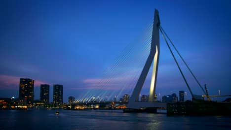 Erasmus-Brücke,-Rotterdam,-Niederlande