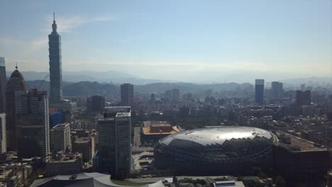 Taiwan-taipei-paisaje-urbano-día-soleado-centro-famoso-rascacielos-y-Estadio-aéreo-panorama-4k