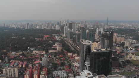 Luftaufnahme-der-Innenstadt-von-Kuala-Lumpur-und-mid-valley