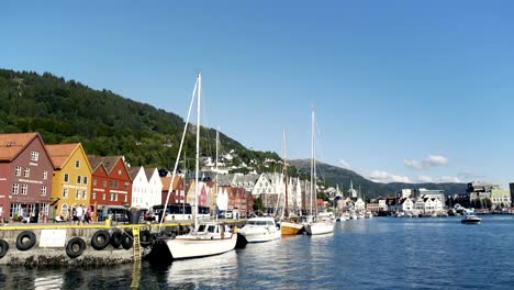 Riverside-en-Bergen-Noruega