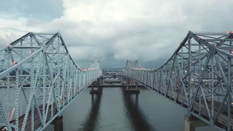 New-Orleans-Aerial-View-Ascended-Over-the-Mississippi-River-Highway-Bridge-Deck