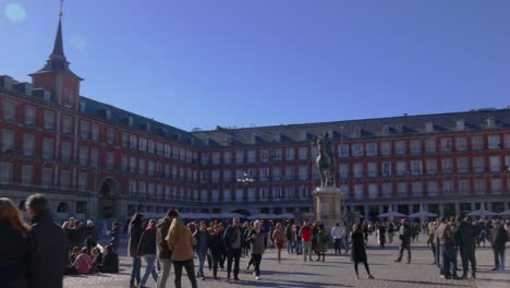 España-madrid-día-soleado-plaza-mayor-panorama-4-K