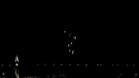 Montreal-Fireworks-at-Night-over-the-Bridge