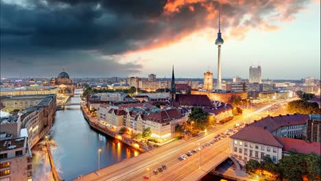 panorama-de-berlín-lapso-de-tiempo-al-atardecer,-Alemania