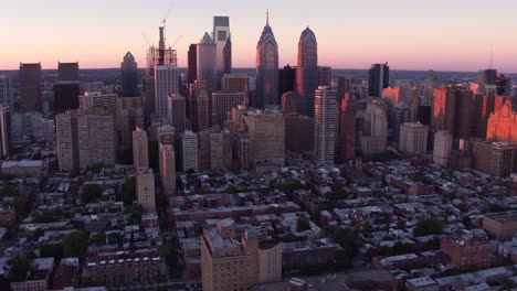 Aerial-view-of-Philadelphia-at-sunset