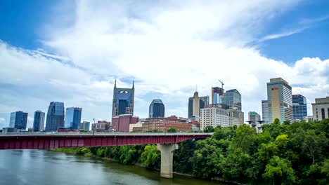 Nashville-Skyline-lapso-con-el-río-del-tiempo-y-tráfico-4-K-1080-p