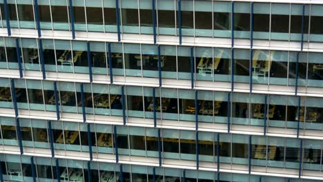 Oficinas-de-la-ventana-del-edificio-de-cristal-en-Londres-2