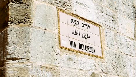 Via-Dolorosa-in-Jerusalem-Straßenschild