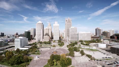 Aerial-view-of-Detroit-skyline