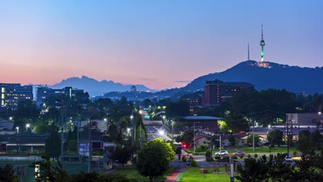 Lapso-de-tiempo-en-la-ciudad-de-Seúl-y-la-montaña-Namsan,-Corea-del-sur.