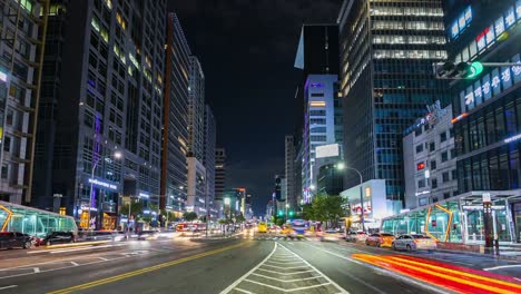 Timelapse-Traffic-at-night-in-Seoul-City,-South-Korea.