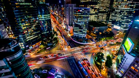 Verkehr-in-der-Nacht-in-Gangnam-Stadt,-Seoul-Korea.Timelapse-4k