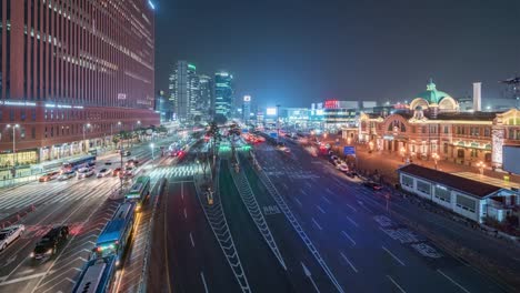 Seoul,-Korea,-Timelapse---The-Seoul-Bahnhof-Verkehr-nachts
