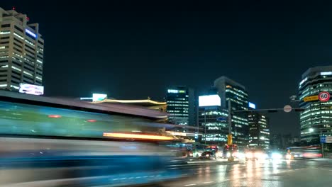 Seoul-South-Korea-time-lapse-4K,-night-timelapse-at-Namdaemun-Gate-(Sungnyemun)